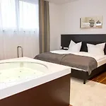Hotel Punkt Private 2*