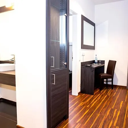 Hotel Punkt Private 2*